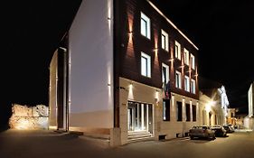 Dominus Residence